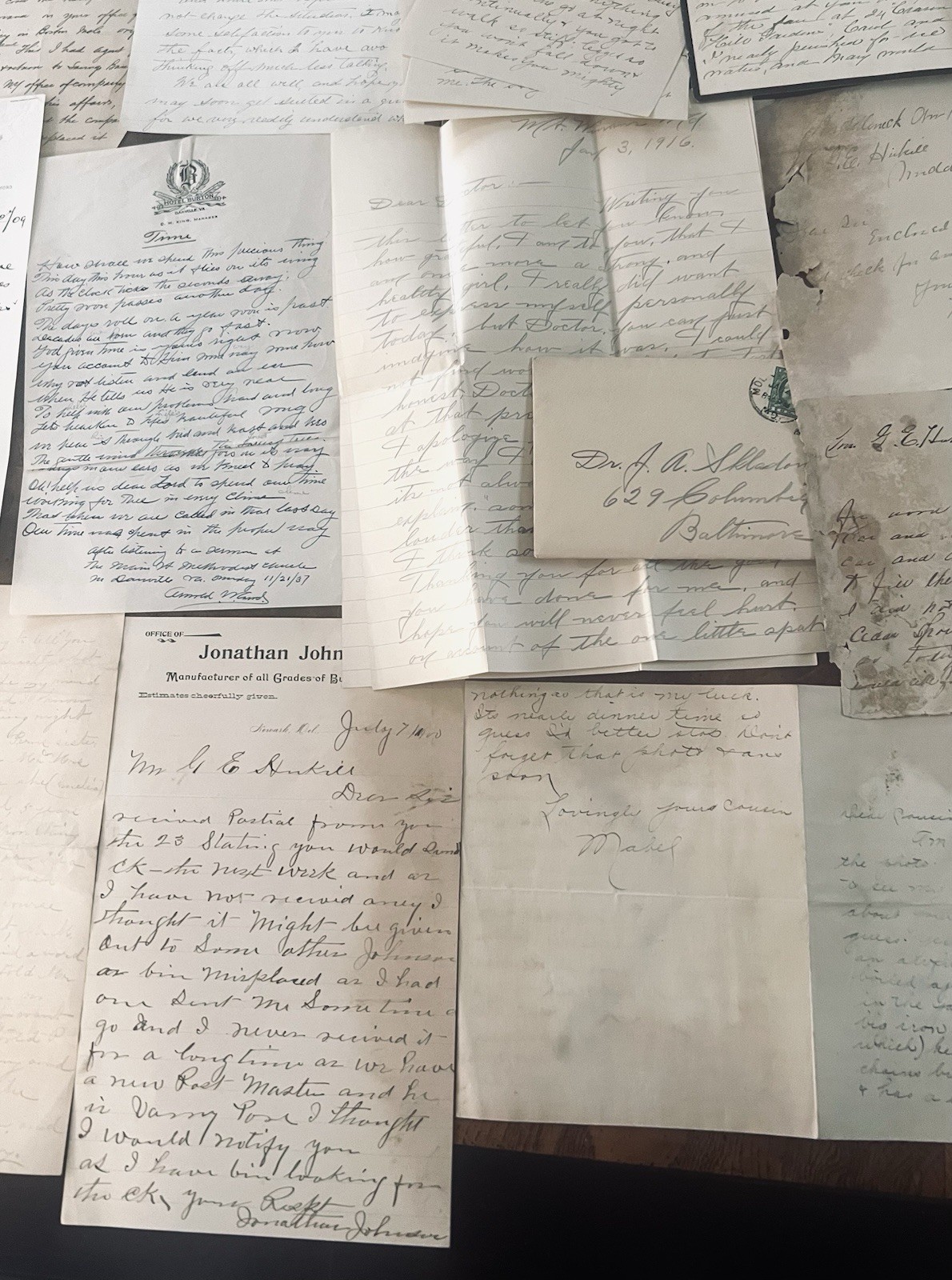 Lot of 30+ Handwritten Personal/Business Letters, Signed/Dated, 1900 - 1954.