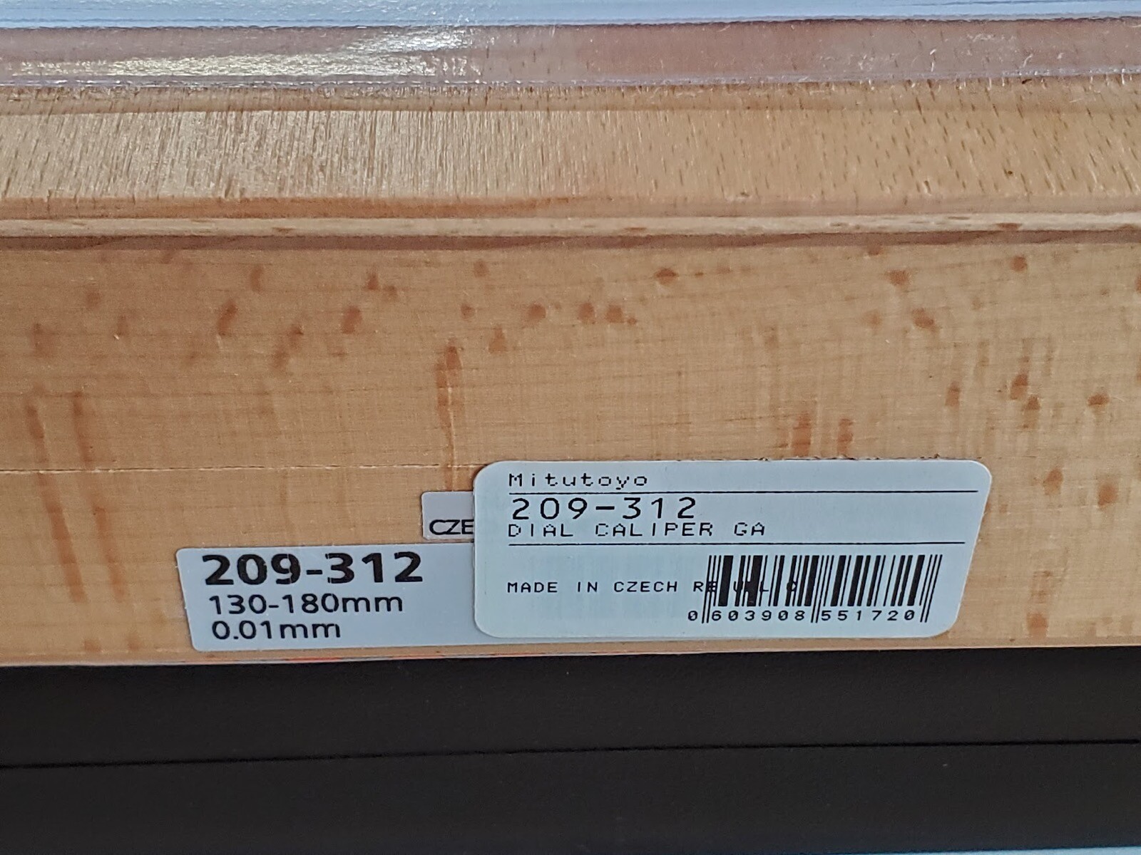 New Mitutoyo Inside Dial Caliper Bore Hole Gauge Gage Set 130-180mm / 0.01mm