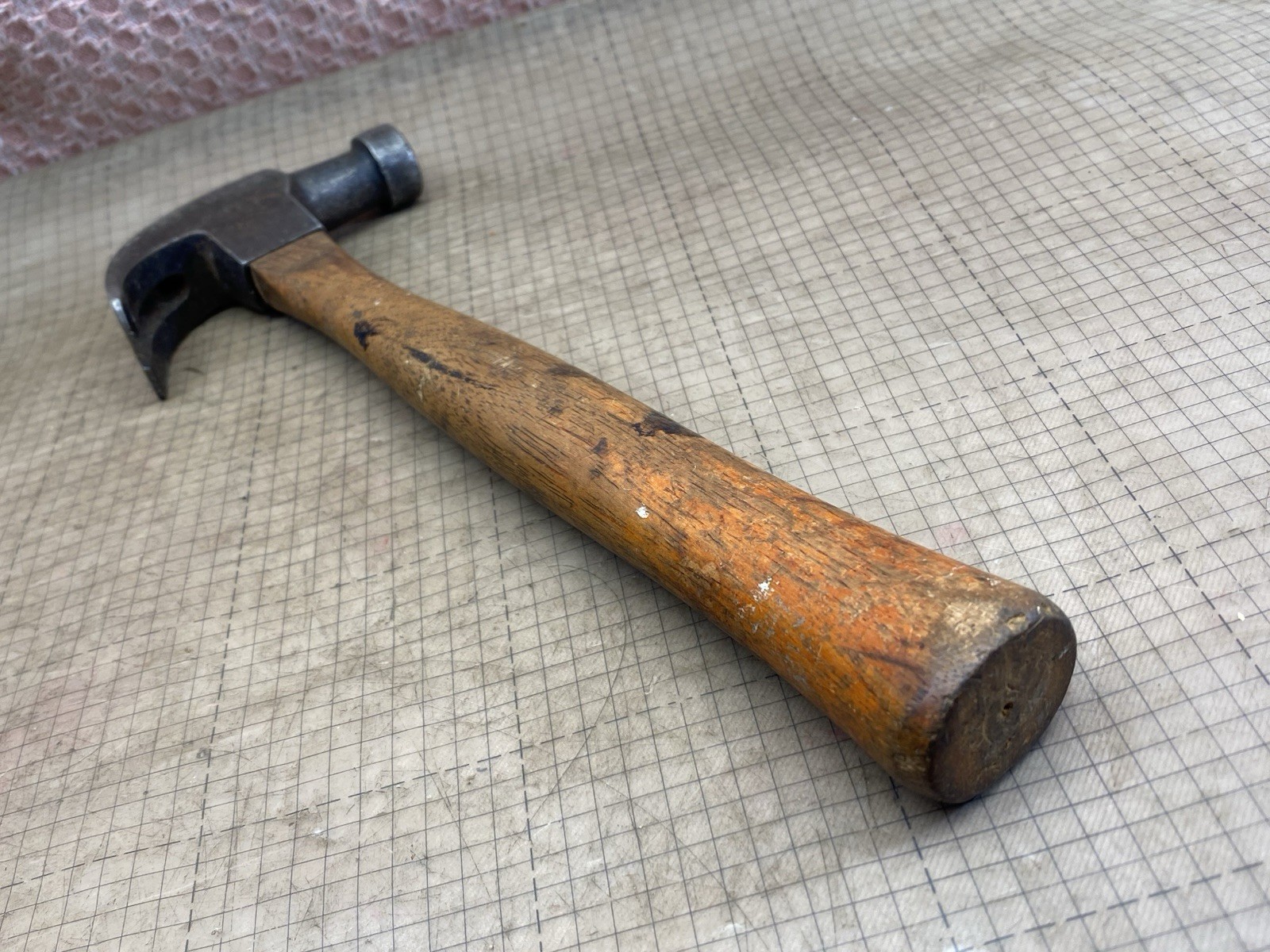 Vintage Winchester Claw Hammer 16 oz. ROY CLARK Gunsmith Woodworking Old Tool