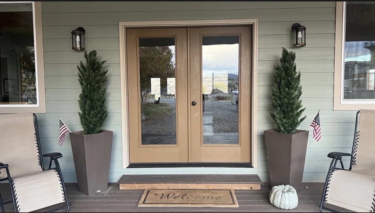 4’ Cedar Topiary Artifical Tree UV (Indoor/Outdoor) Home Decor. Retail $109