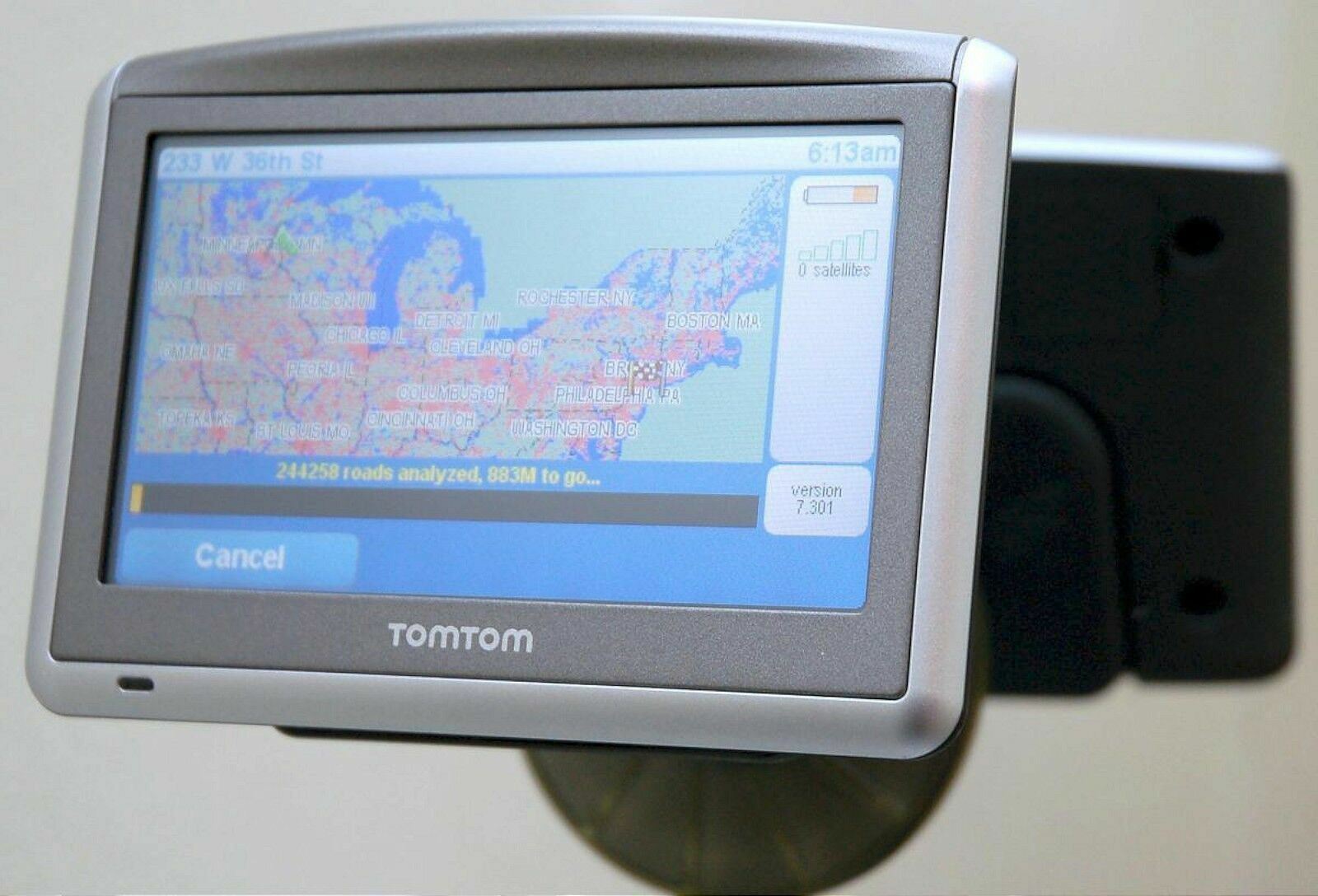 TomTom ONE XL Portable Car 4.3" LCD GPS System USA/Canada navigator receiver Set