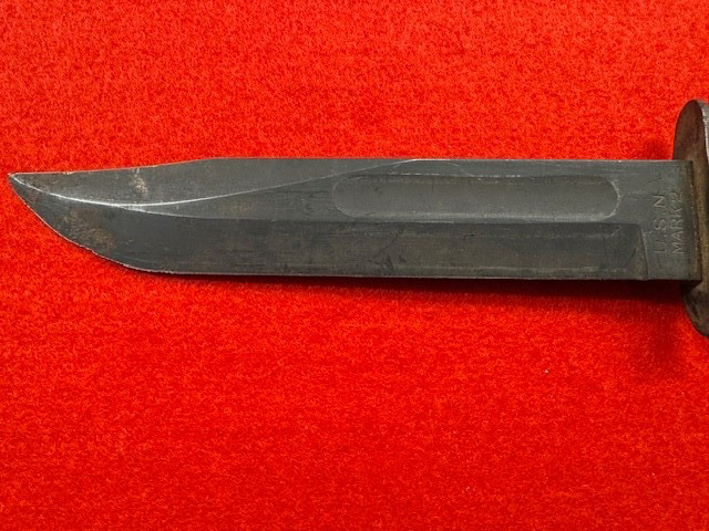 CAMILLUS USN WW2 MK 2 FIGHTING KNIFE IN BM CO SHEATH (760)
