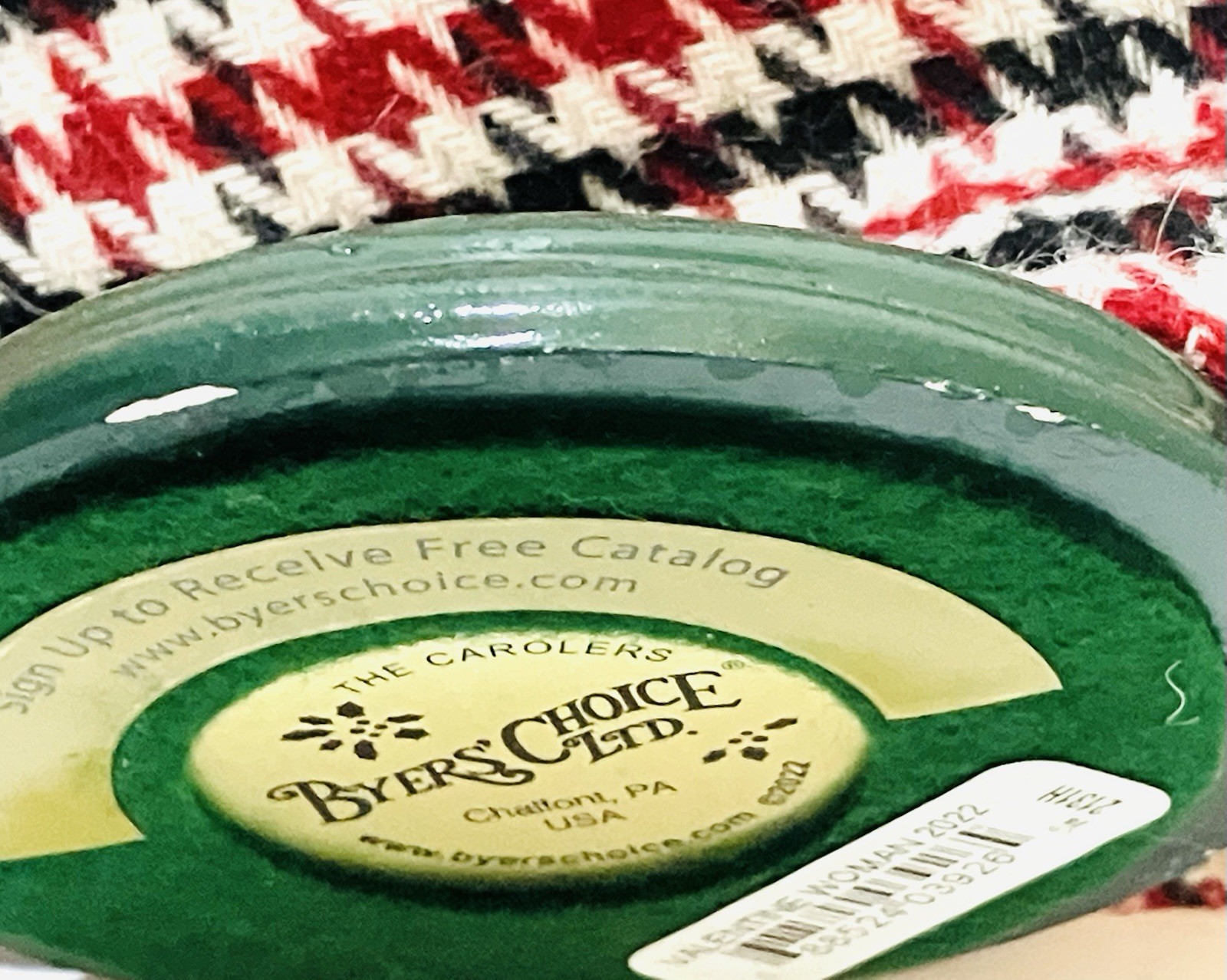 Byers Choice 2022 Valentine Woman Holding Heart Shaped Box