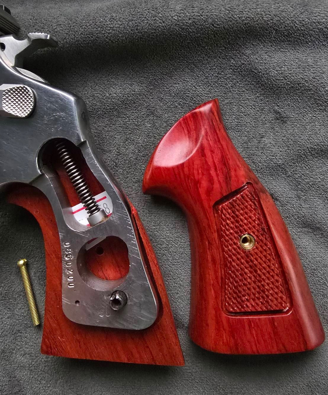 Rossi fit both Round / Square butt grips 67 68 69 71 351 511 515 518 720 971 972