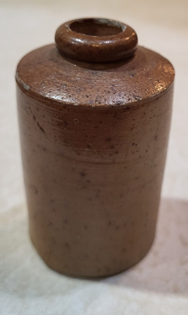 Antique Round Stoneware Ink