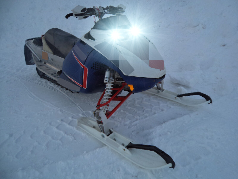 Ultra Bright LED headlight bulb for 2009 Ski-Doo Summit 500SS Everest: High/Low