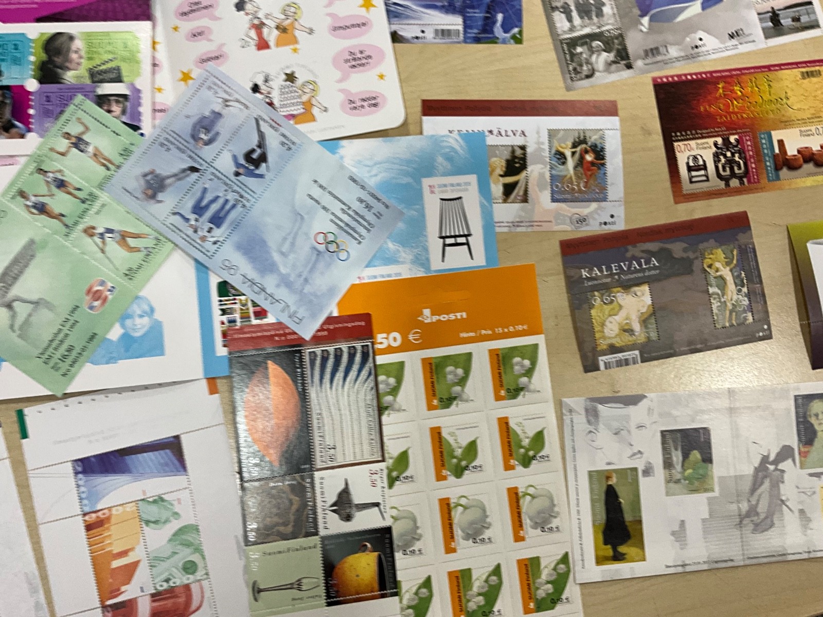 Finland MNH Stamps modern sheets booklets 100 different items @3*