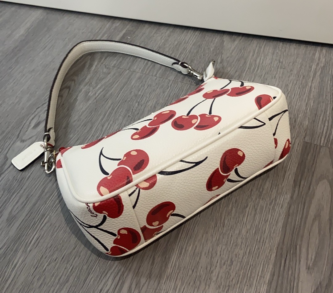 🍒 Womens Shoulder Bag With Cherry Print Smooth Leather COA CZ774