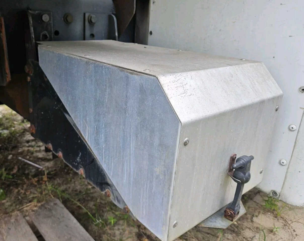 2123139 INTERNATIONAL DURASTAR BATTERY BOX 3344336 - OEM - ALUMINUM COVER