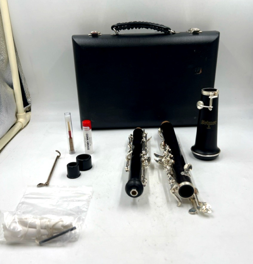 Selmer Oboe 122F in Grenadilla Wood U.S.A. (EL1115905)