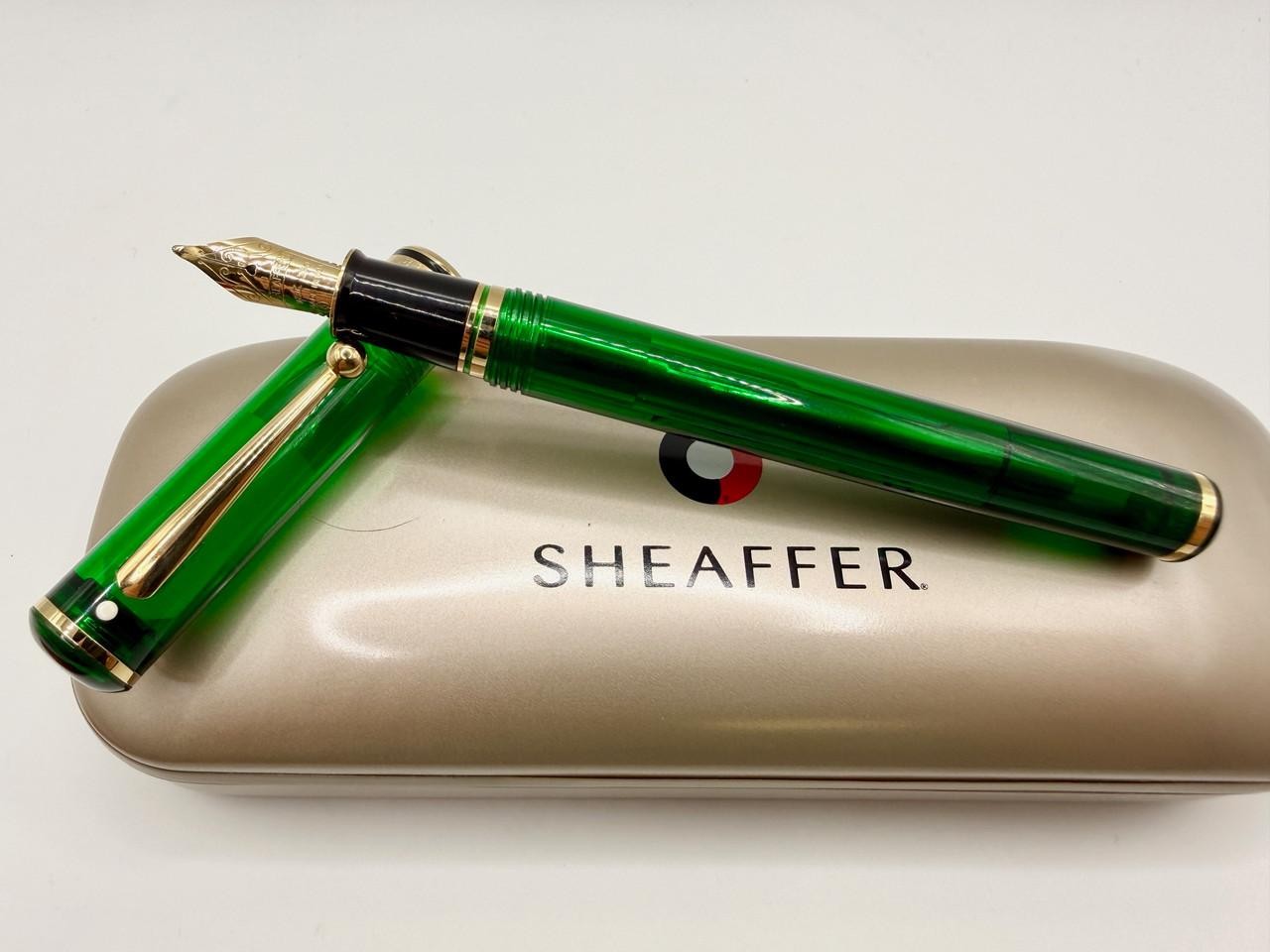 SHEAFFER LEVENGER CONNAISSEUR AEGEAN GREEN FOUNTAIN PEN B 18K