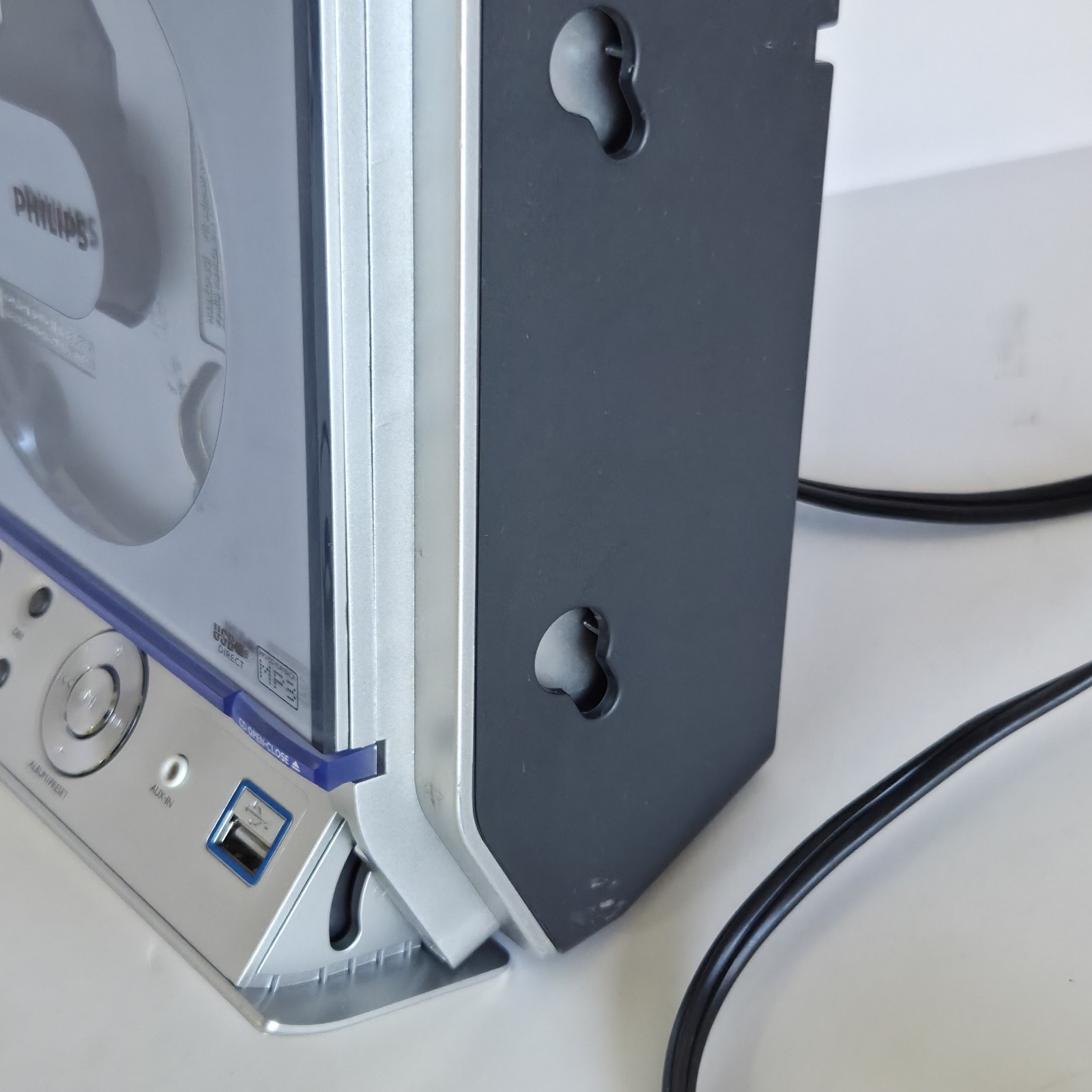 Philips Micro System MCM276R/37 Compact Disc AM/FM CD Player Stereo NO SPEAKERS