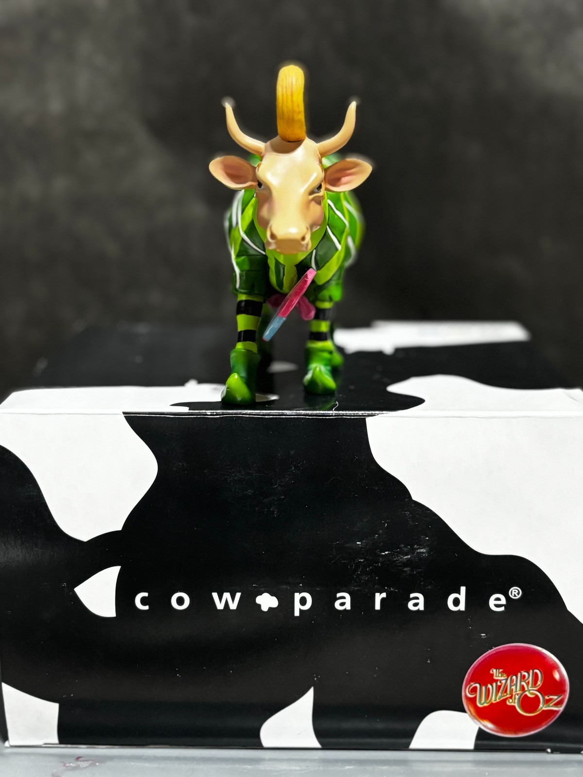 Cow Parade Wizard of OZ Lollipop Guild Munchkin Cow 2005 Westland 7724