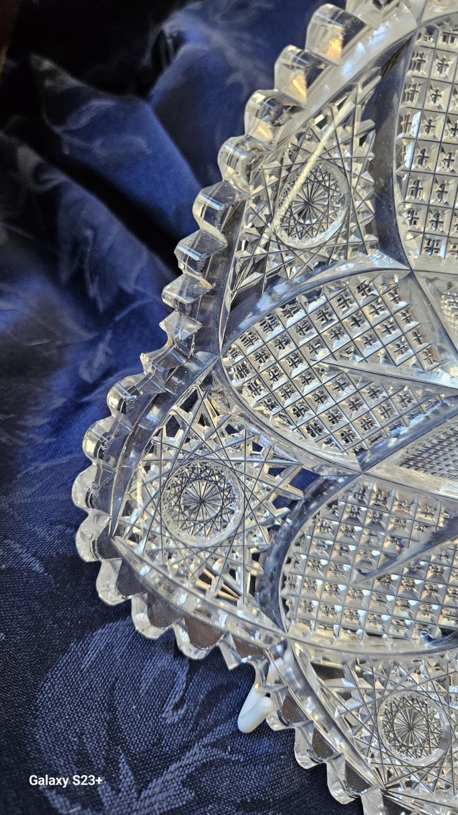 Hawkes "Aberdeen" pattern American Brilliant Cut Glass low dish w sawtooth Rim