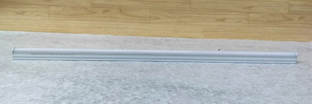 Lot of 25 AttainLED Linear Strip LED Lighting AT-33-12-50K 33" 12W 1200 Lumens