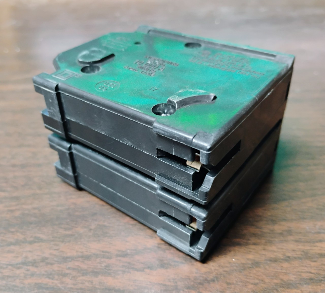 SQUARE D HOM270 CIRCUIT BREAKER 70 AMP 120/240VAC 2-POLE NEW NO BOX