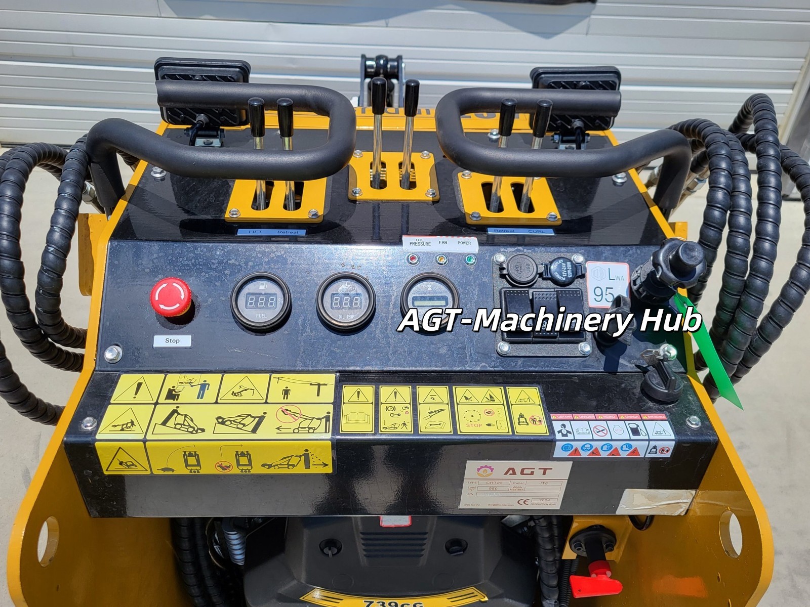 AGT CRT23 Mini Skid Steer Loader 3 Pump 3 Valves 23HP V-Twin RATO Engine