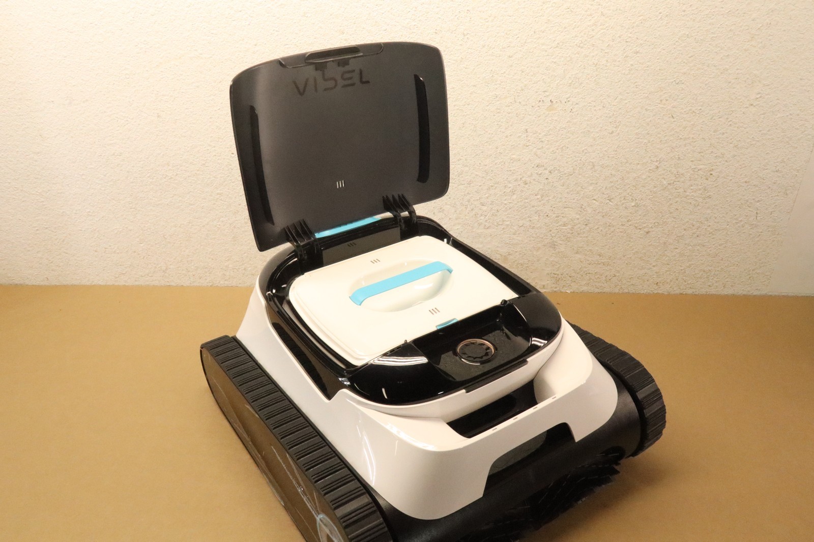 AIPER Scuba N1 Robotic Pool Vacuum Cleaner, Cordless, 2 Extra Brushes