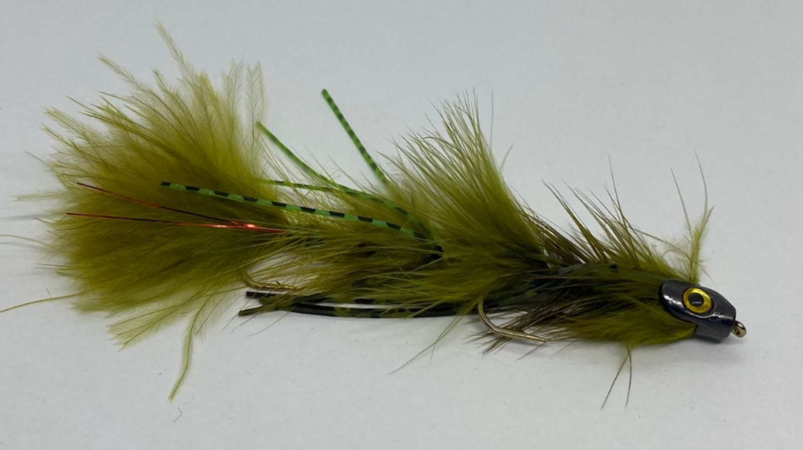 12 Piece Articulated Streamer Assortment - With Fly Box - D