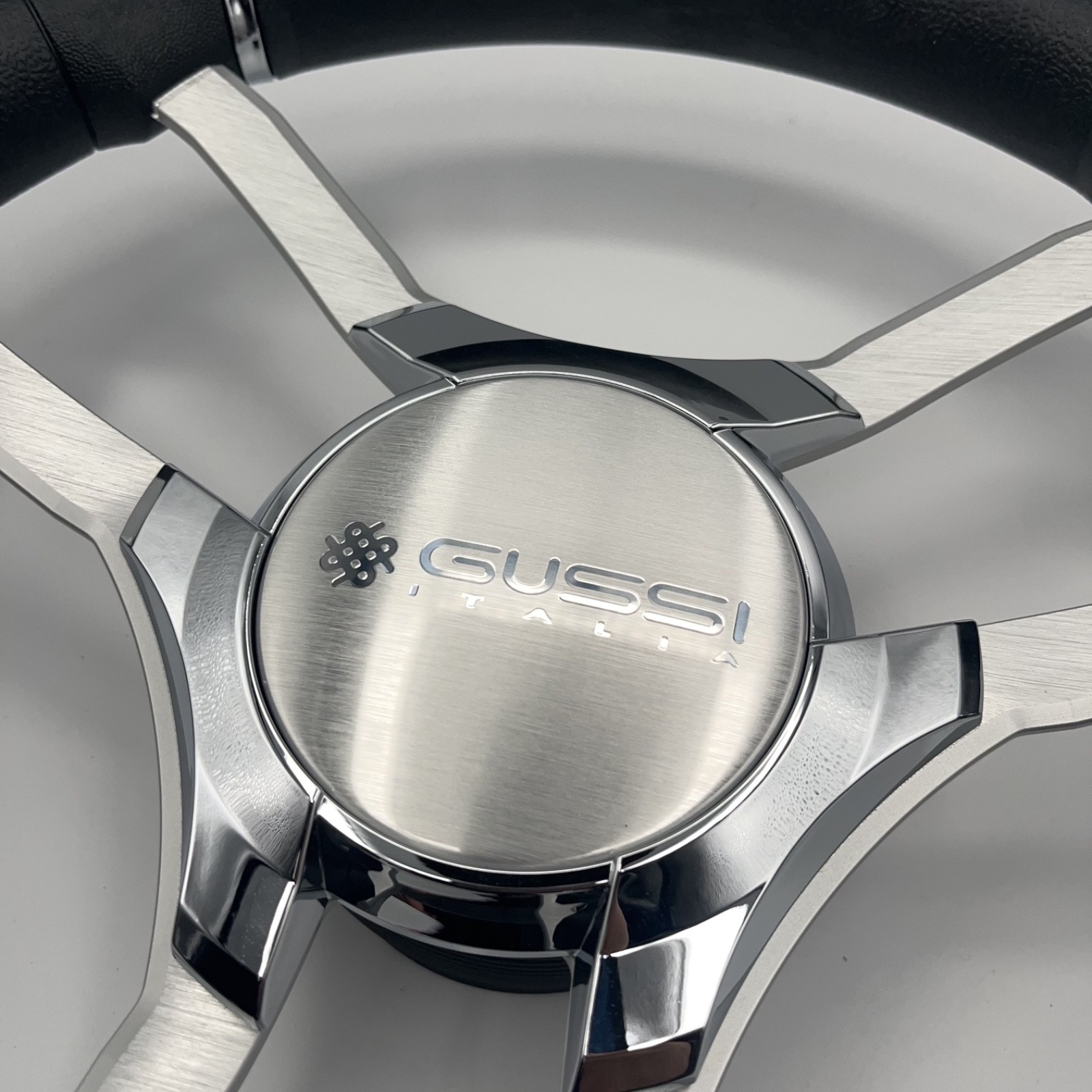 Malera Boat Steering Wheel Brushed Alum Spoke | Gussi Italia Center Cap