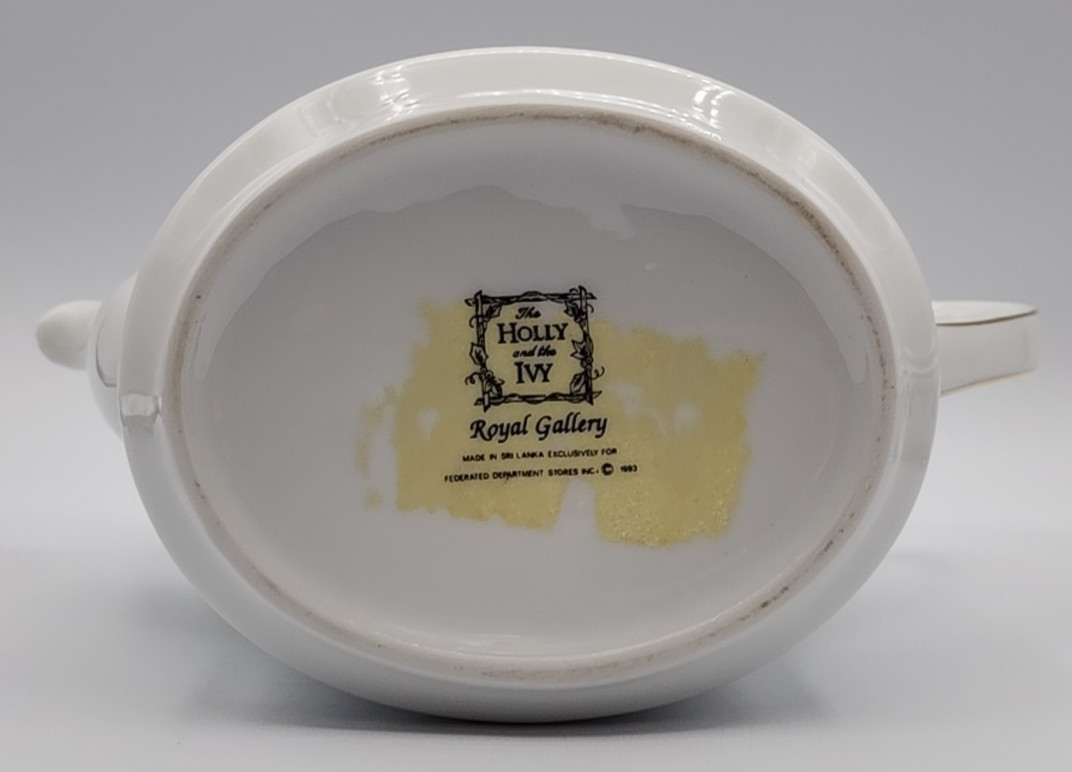 Royal Gallery The Holly and The Ivy Teapot or Coffee Pot with Sugar & Creamer