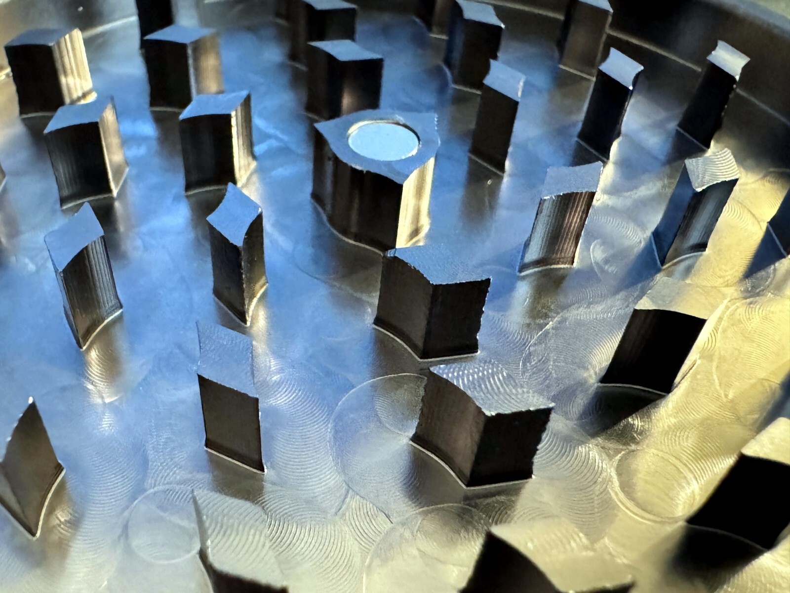 CRUSH LABS 4PC 4"-Inch (100mm) Aluminum Herb Grinder – GUNMETAL Anodized Quality