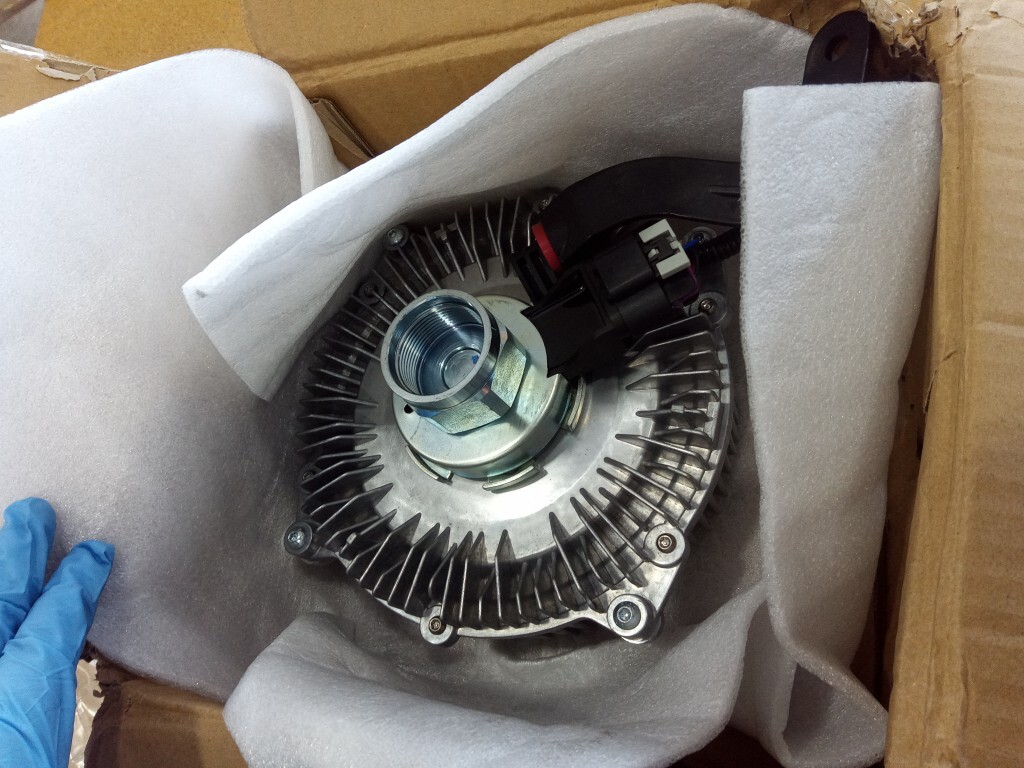 Radiator Cooling Fan Clutch for 13-18 Ram 2500 3500 4500 6.7L Cummins 52014729AC