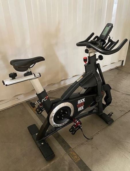 Schwinn AC POWER Exercise Bikes CARBON BLUE Indoor Cycling Gym CARDIO Yoga HIIT