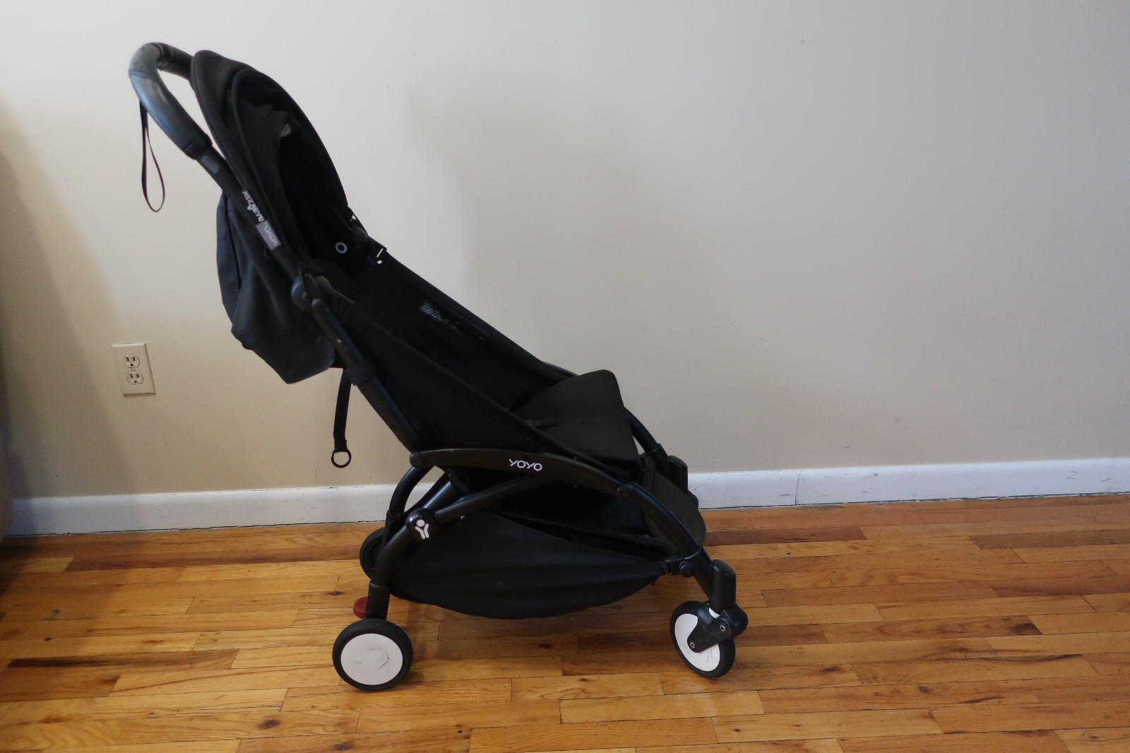 babyzen yoyo stroller used + rain cover, in good condition