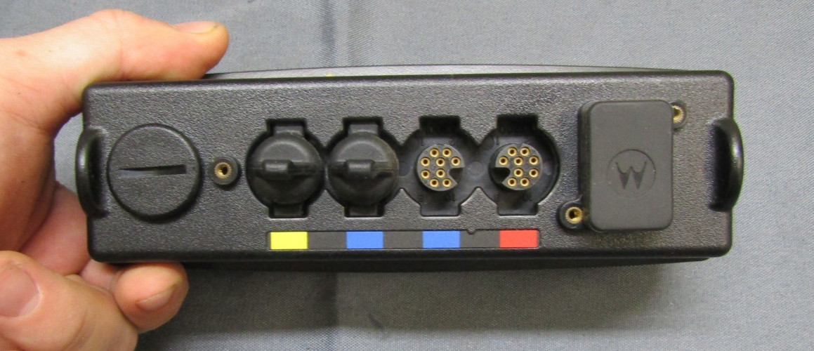 Motorola XTL2500 450-520 MHz UHF Remote Head Two Way Radio M21SSM9PW1AN