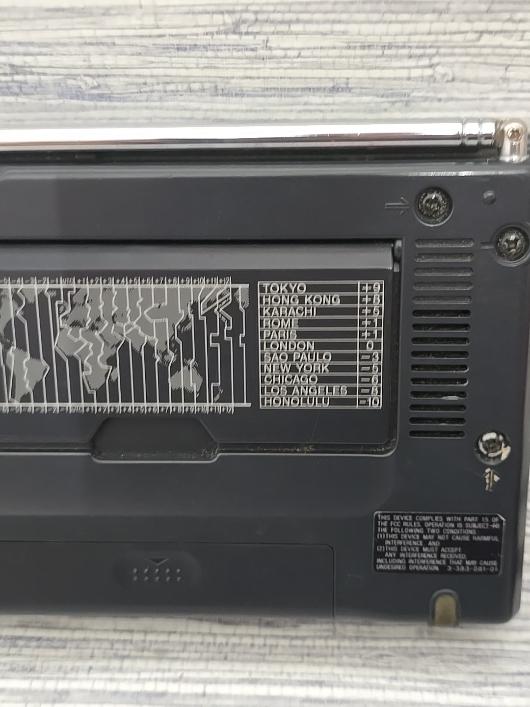 Sony ICF-SW30 FM Stereo SW/MW PLL Synthesized Receiver- Early Sony 12 Band Model