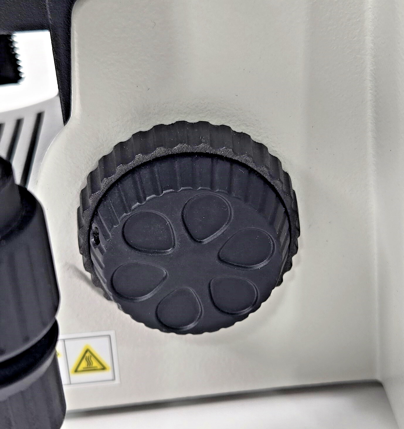 Motic BA210E LED Compound Binocular Microscope with 4X/0.10 Objective Tested