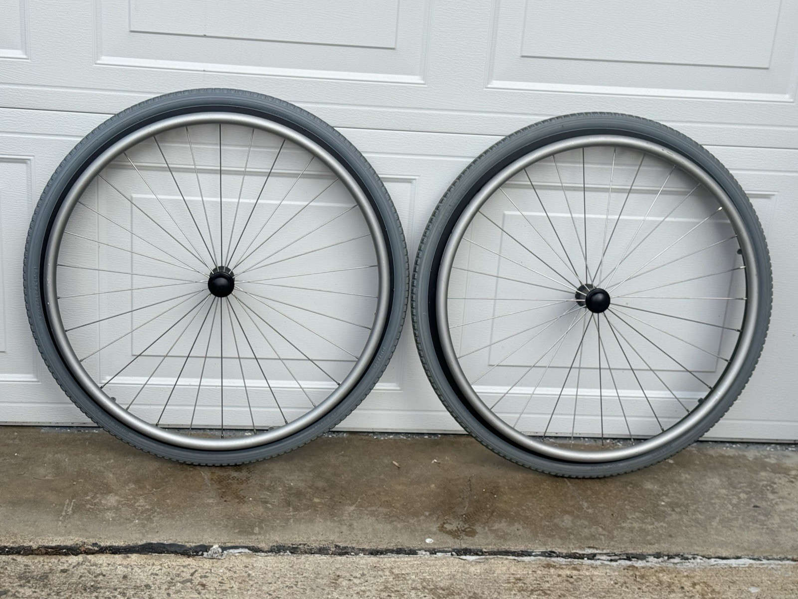 Pair 24” Wheelchair Wheels Flat-Free Tire KI Mobility Quickie TiLite W/ Axle Pin