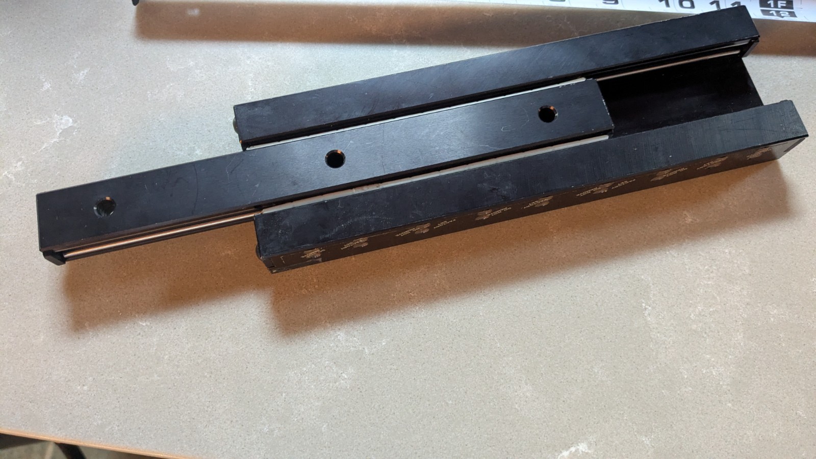 Parker Daedal 4606 Linear Slide, Ball Bearing, 6" Travel, 9" x 2.62" x 1"