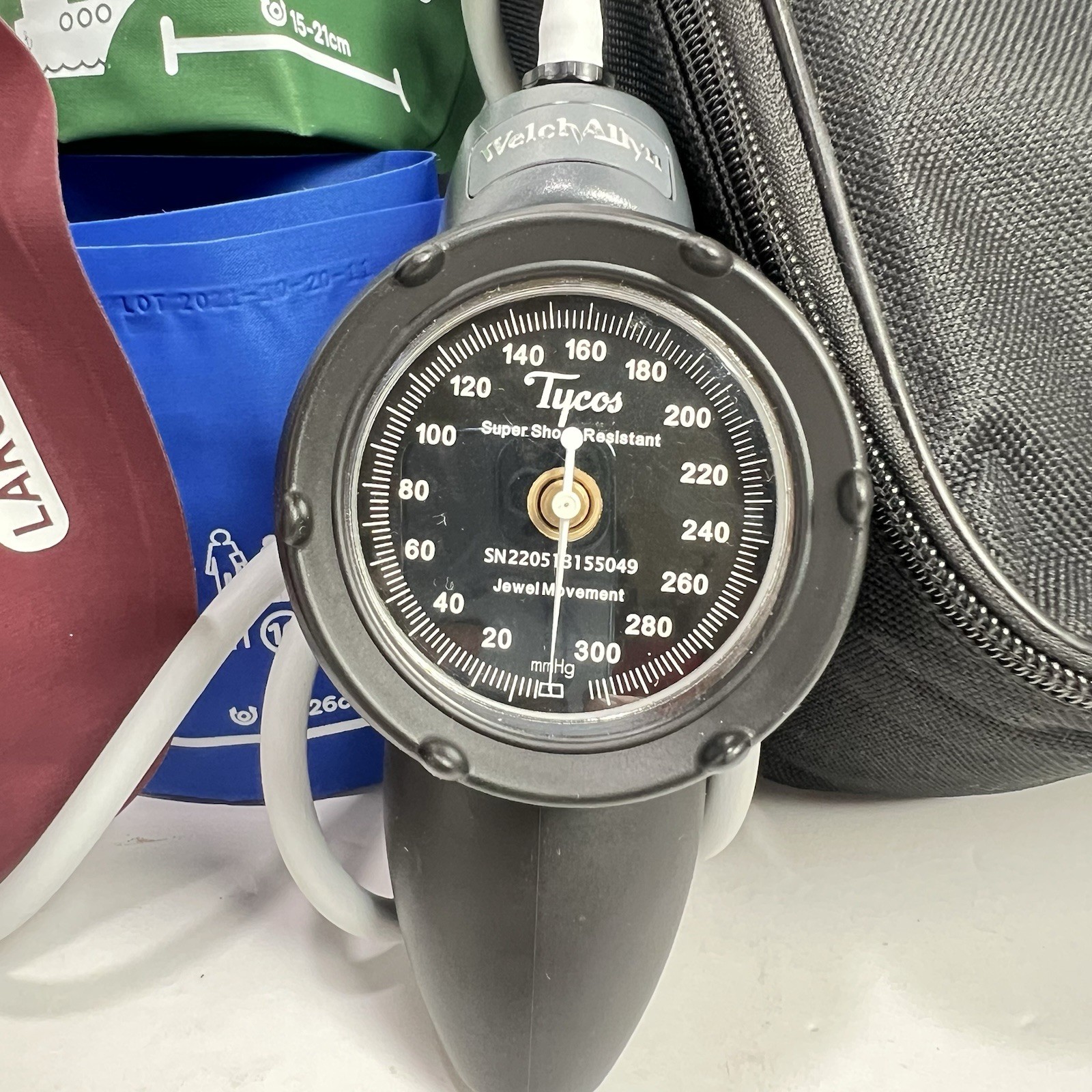 Welch Allyn DS58 Aneroid Platinum