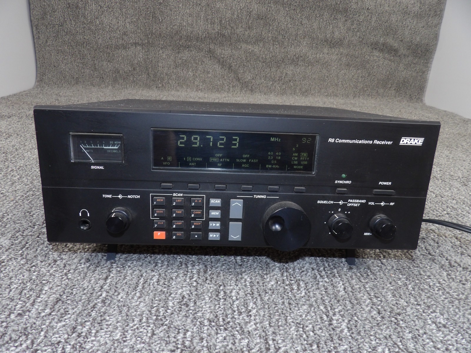 Drake R8 Shortwave AM SSB Ham Radio Model 1290