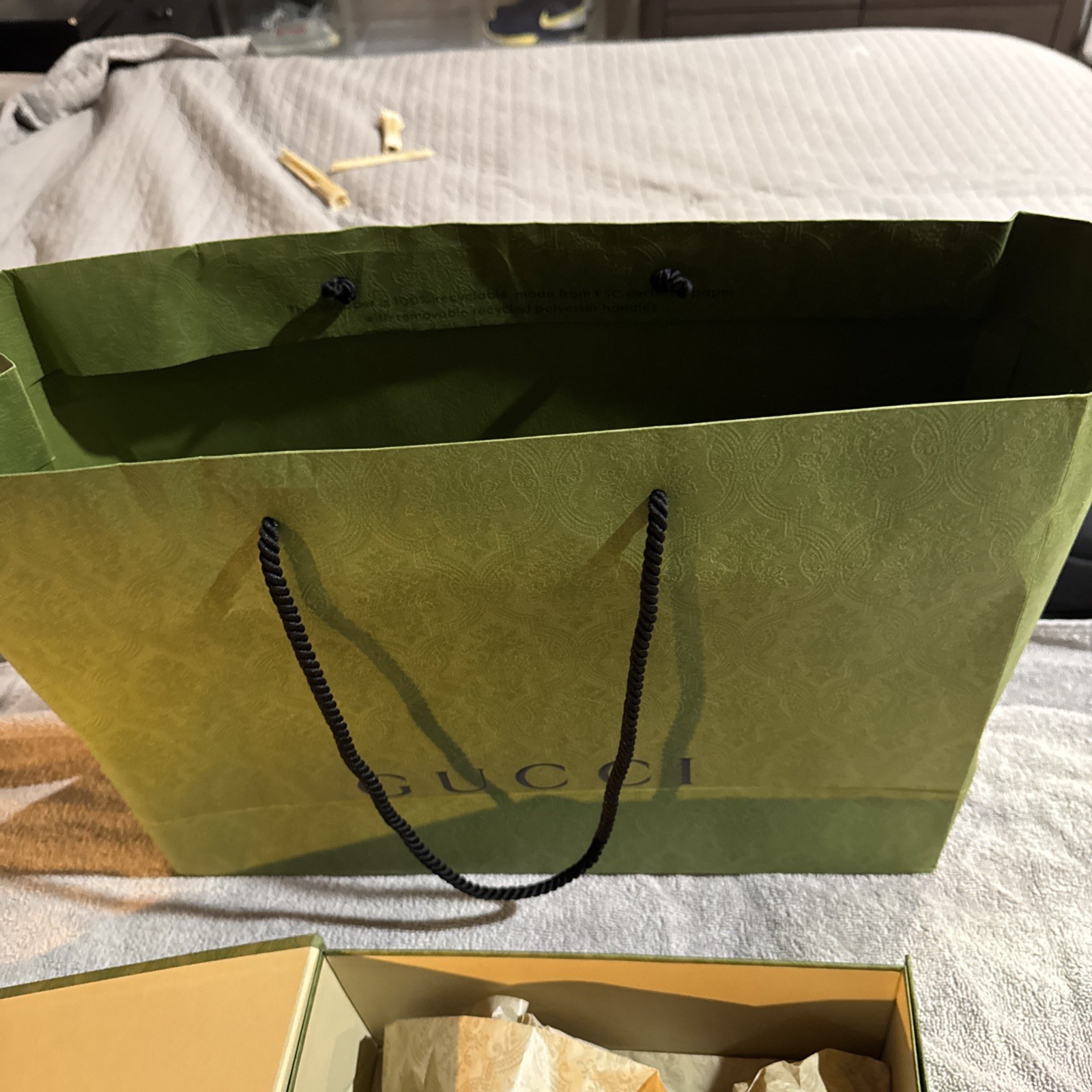 Authentic Gucci Large Magnetic Gift Box14.25 x 11 x 4.7/8” See Photos and BAG