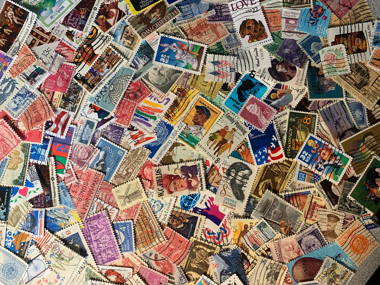 100+ US Vintage Postage Stamps Off Paper - NO DUPLICATES & FREE SHIPPING