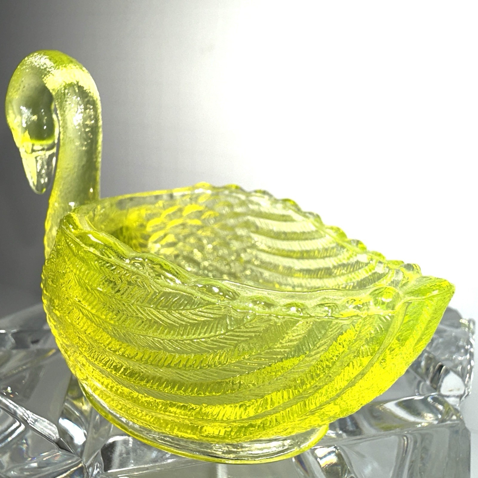 3 7/8" SWAN SALT DIP OPEN CELLAR CANARY YELLOW VASELINE GLASS