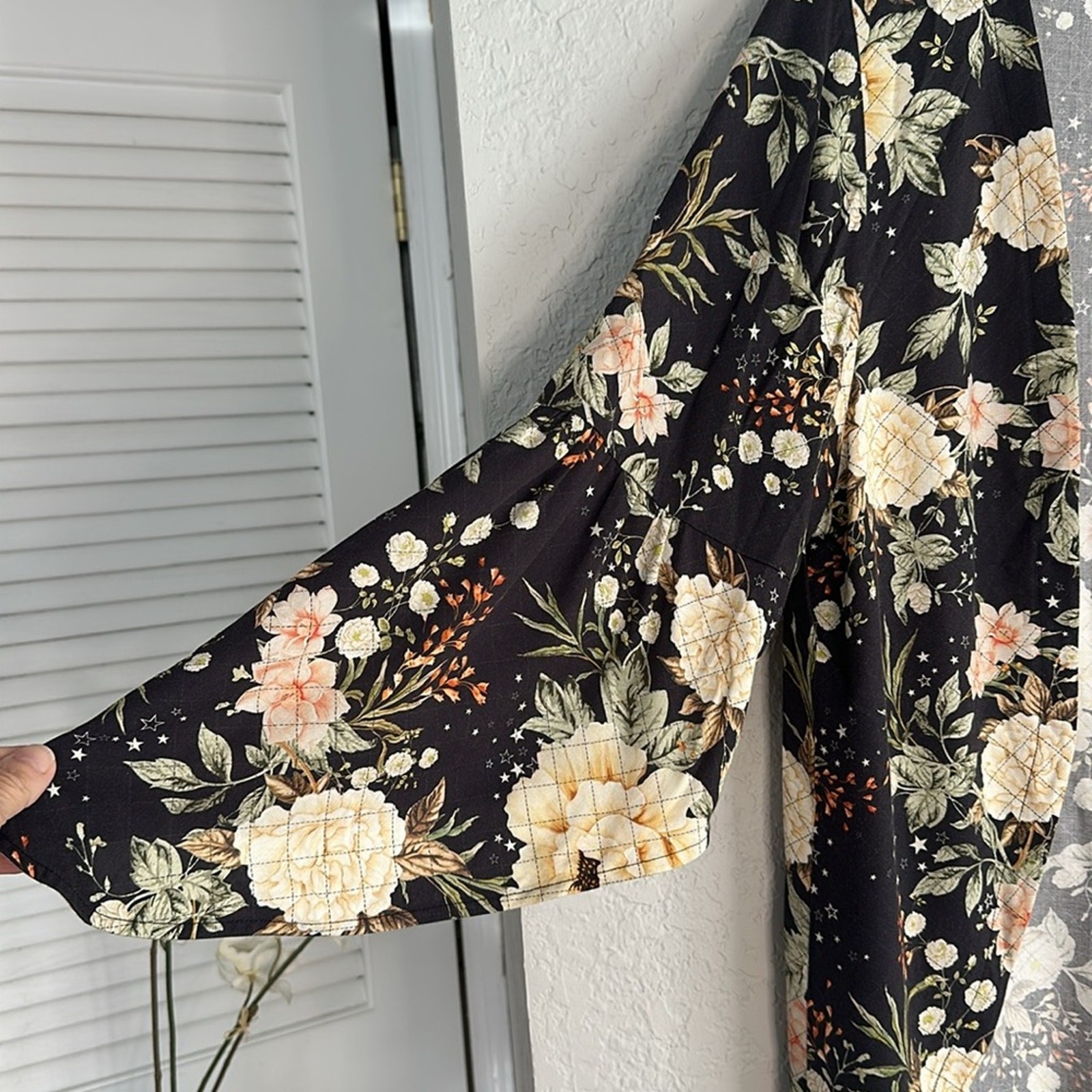 Farm Rio Kimono Grey Yellow Floral Stars Celestial Ethereal Wide Sleeves Boho OS