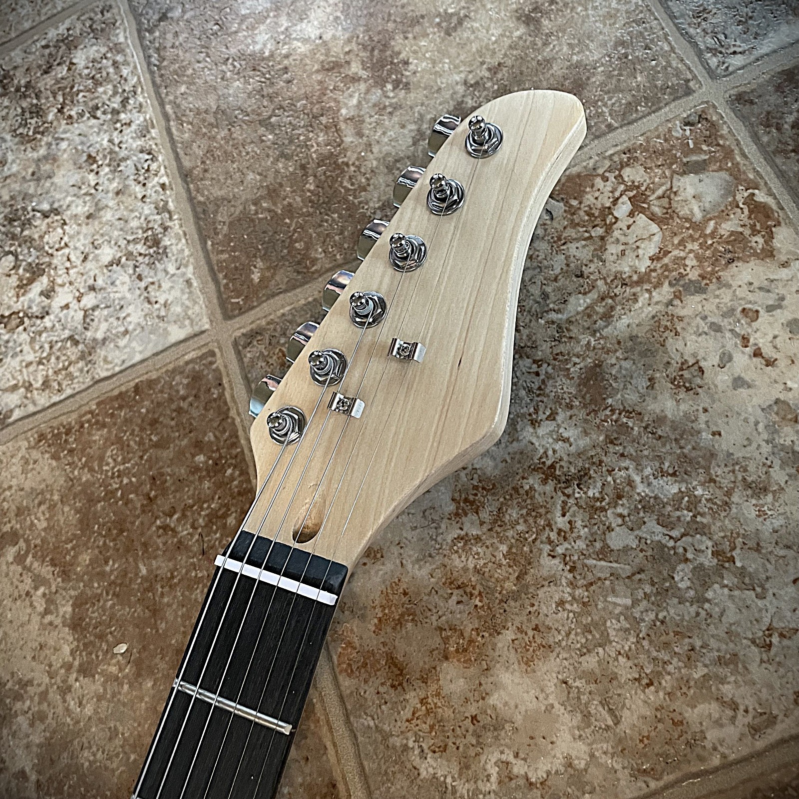 Full-Size Olympic White Electric Guitar with Rosewood Fretboard, S-S-S Pickups