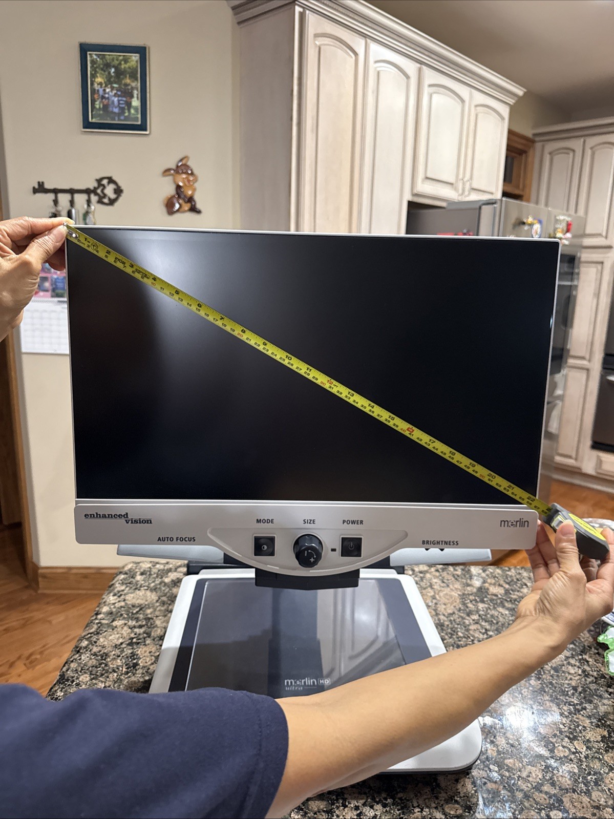 Enhanced Vision Merlin Ultra 1080 HD 22" Video Magnifier MR2UE22A w/Remote/Inst