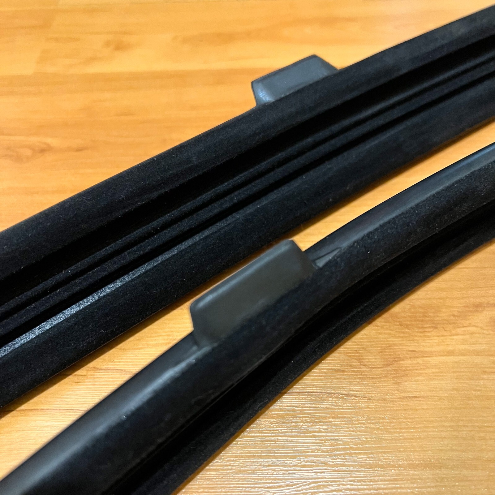 86-97 for Nissan Pathfinder Navara D21 hardbody door glass run channel felt seal