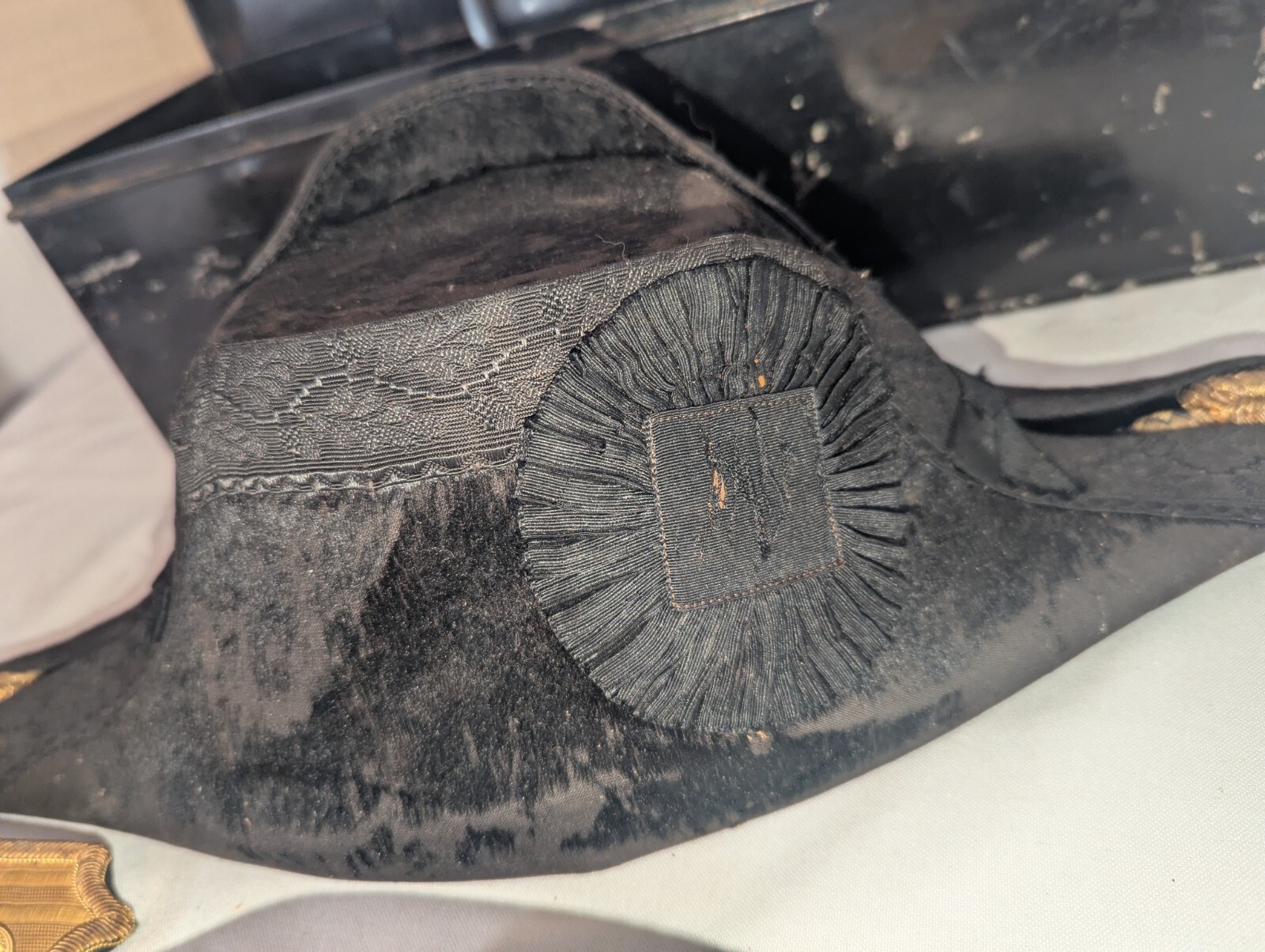 19th Cent. US Navy Officers Hat w/ Epaulettes & Belt in Tin Case Original!