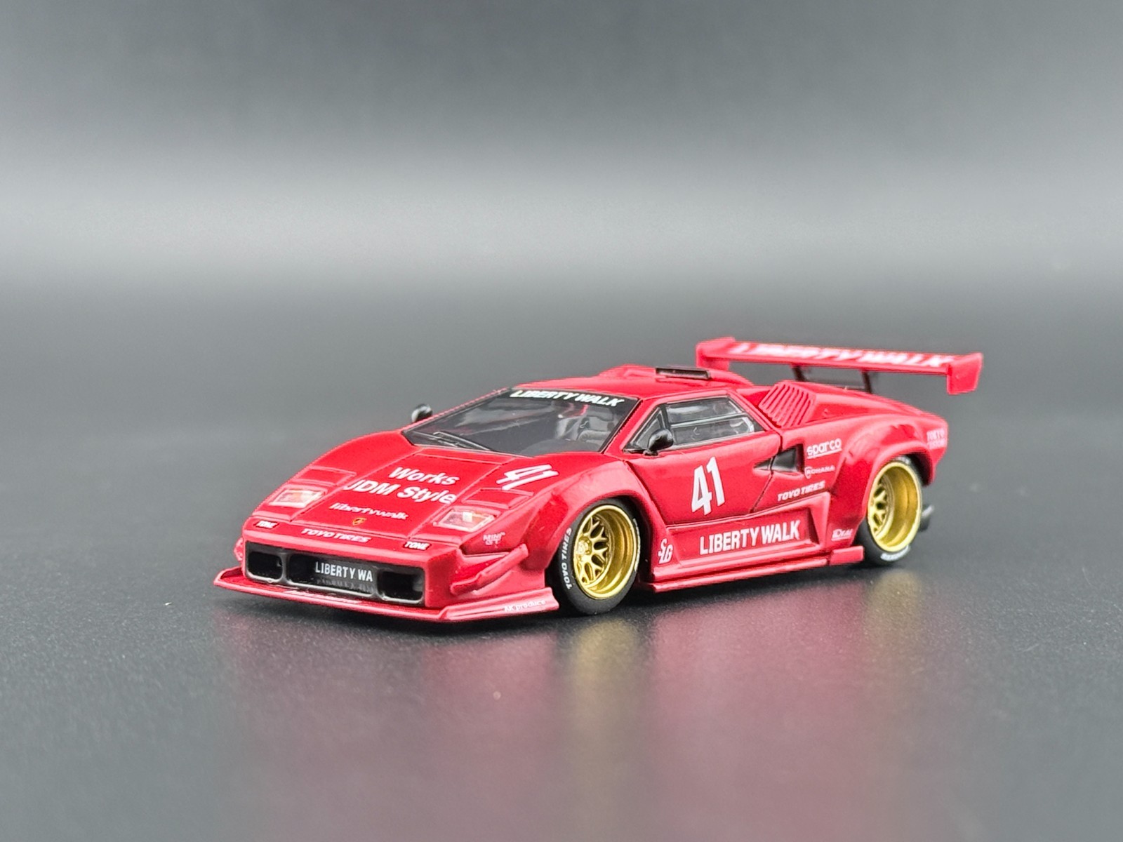 Mini GT Lamborghini Countach LB-WORKS Red #1100 1/64