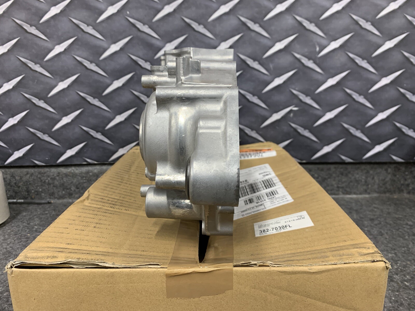 11200-HP1-600 NEW OEM HONDA LEFT ENGINE CRANKCASE 06-14 TRX450R TRX450ER