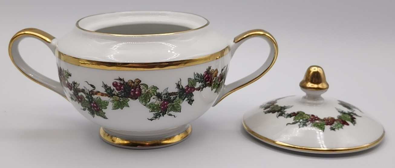 Royal Gallery The Holly and The Ivy Teapot or Coffee Pot with Sugar & Creamer