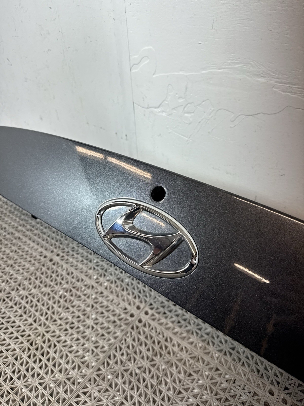 ⭐️ 2021-2023 HYUNDAI ELANTRA TRUNK LID UPPER MOLDING SPOILER PAINTED GRAY OEM