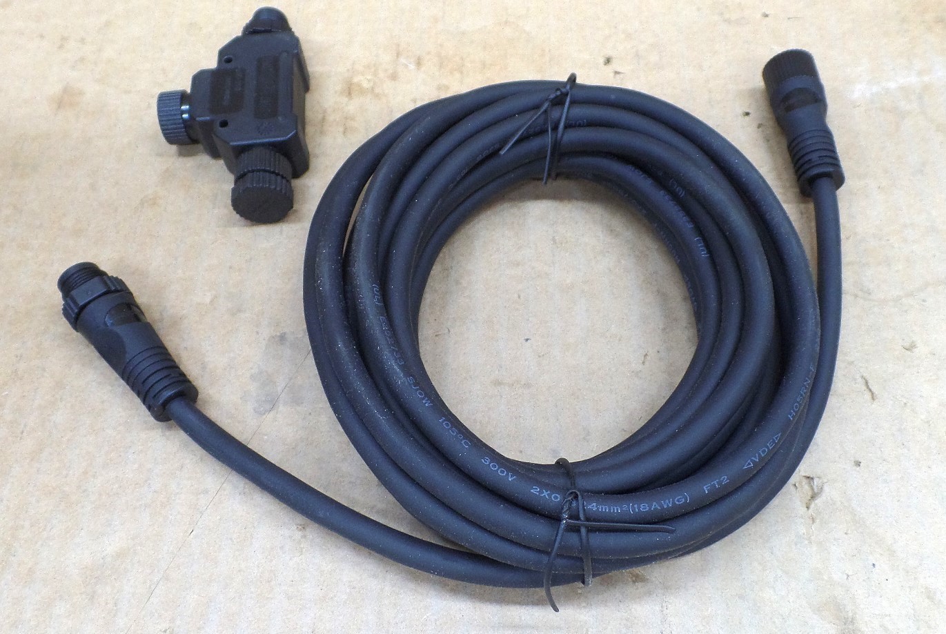 PHILIPS HUE 1745930V7 IMPRESS BLACK WHITE & COLOR LED WALL LIGHT LANTERN SCONCE