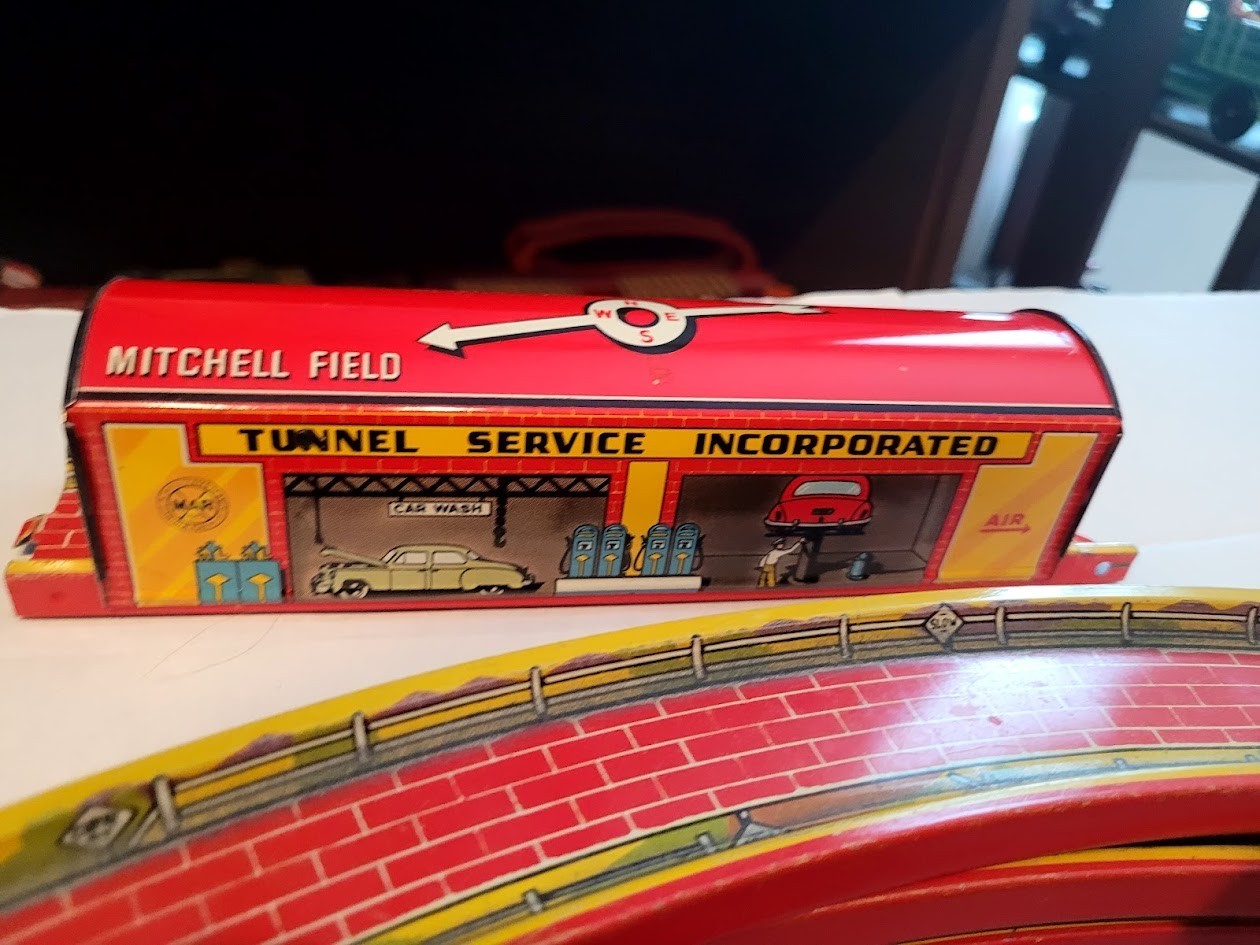 NICE SELDO SEEN Vintage 1930's MARX MYSTERY TUNNEL W/ TWO WIND UP CARS in BOX